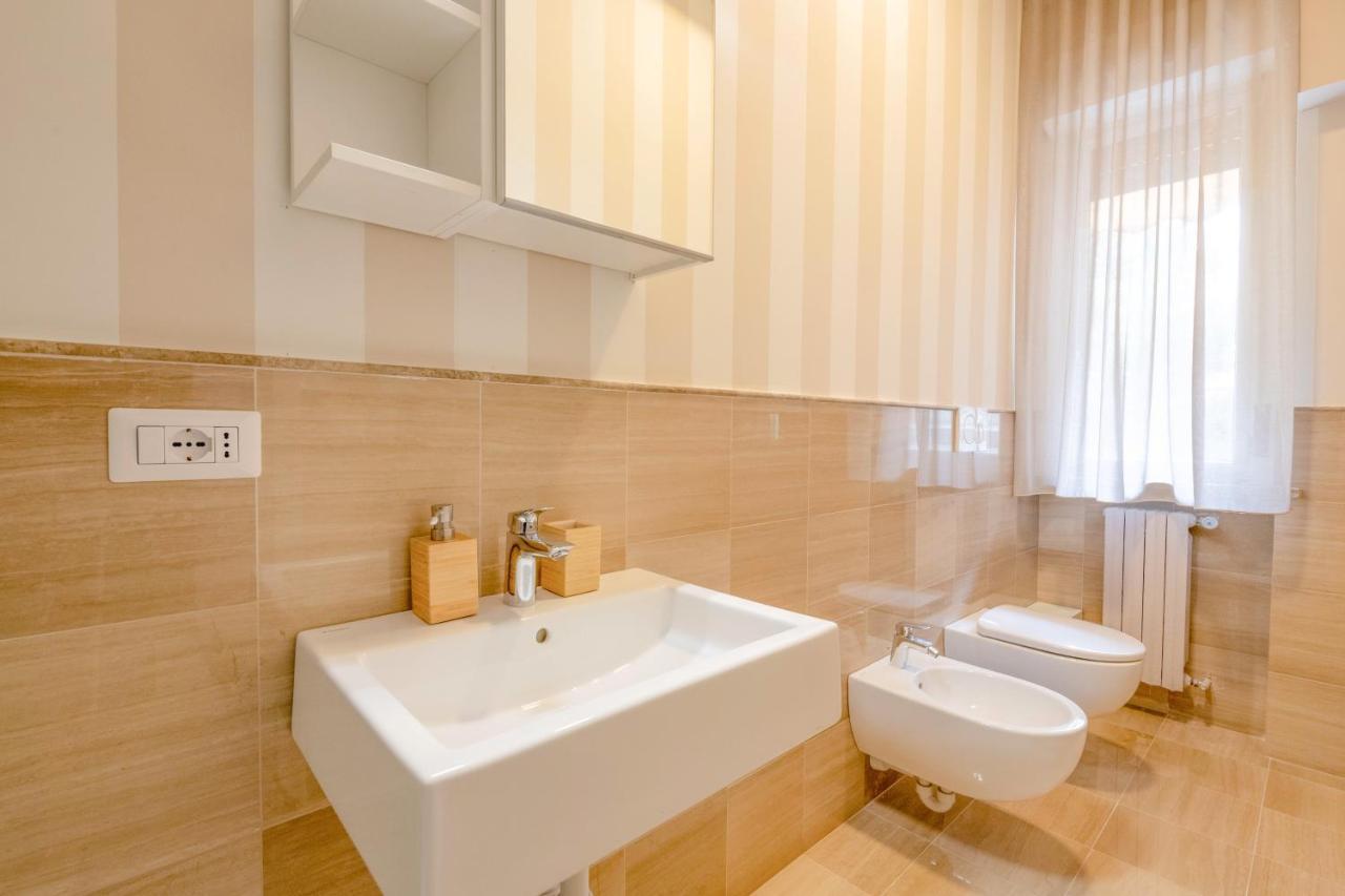 City Gate - Luxury Suites 바리 외부 사진